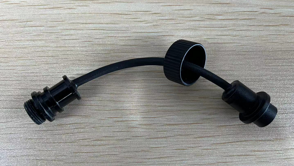Chasing - M2 Pro Max 4-pin connector cable
