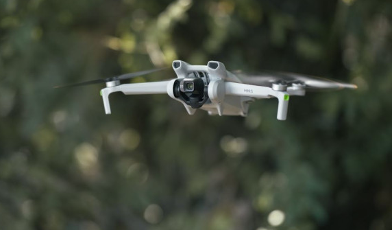 DJI - Mini 3 Fly More Combo with RC-N1 Controller